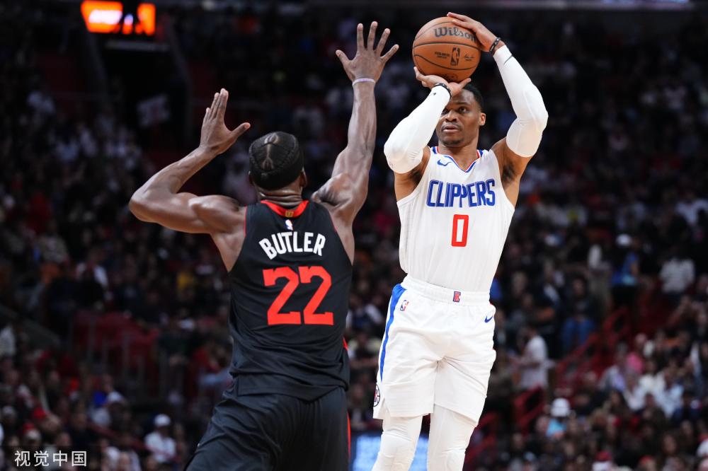 他将获得更 他将获得更